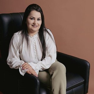 Dra. Rosana Fragata, advogada criminal em Foz do Iguaçu